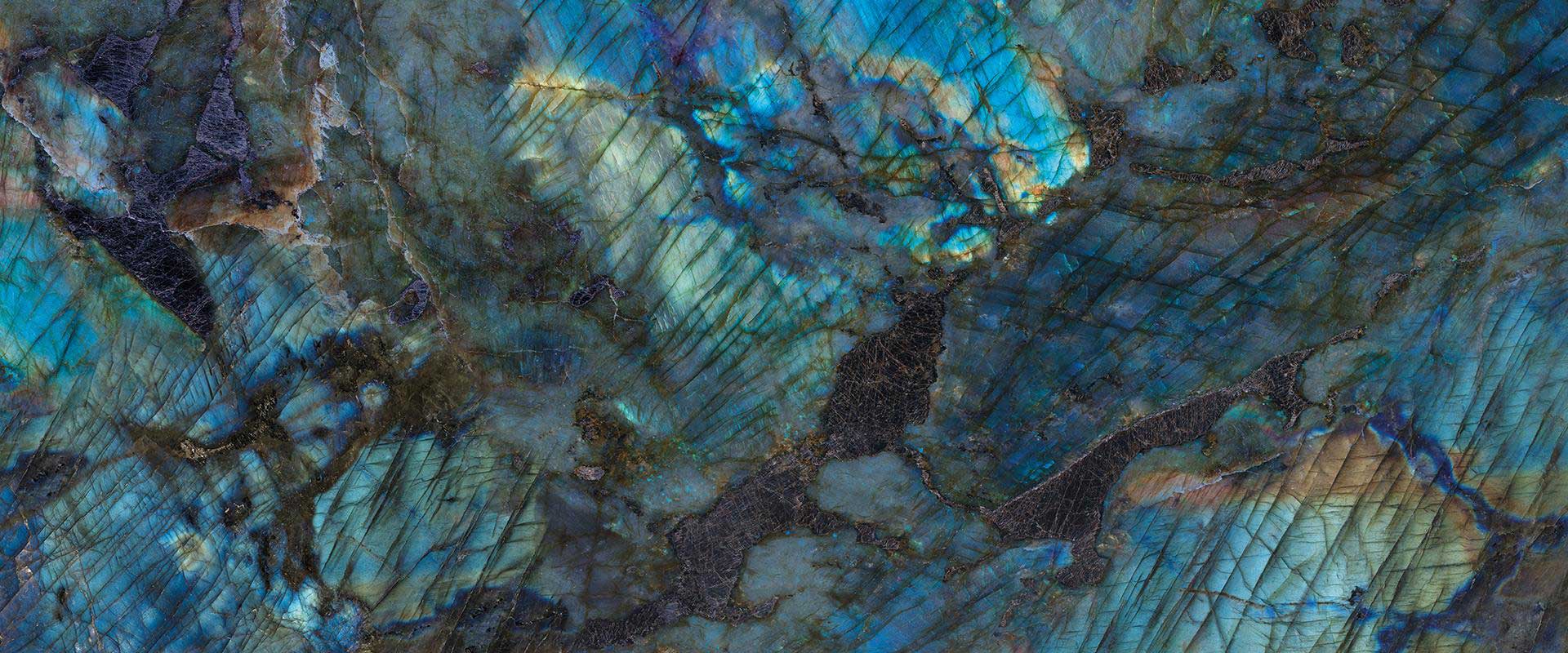 Diore-Porcelain-illuminati-Pavo-full-slab-image